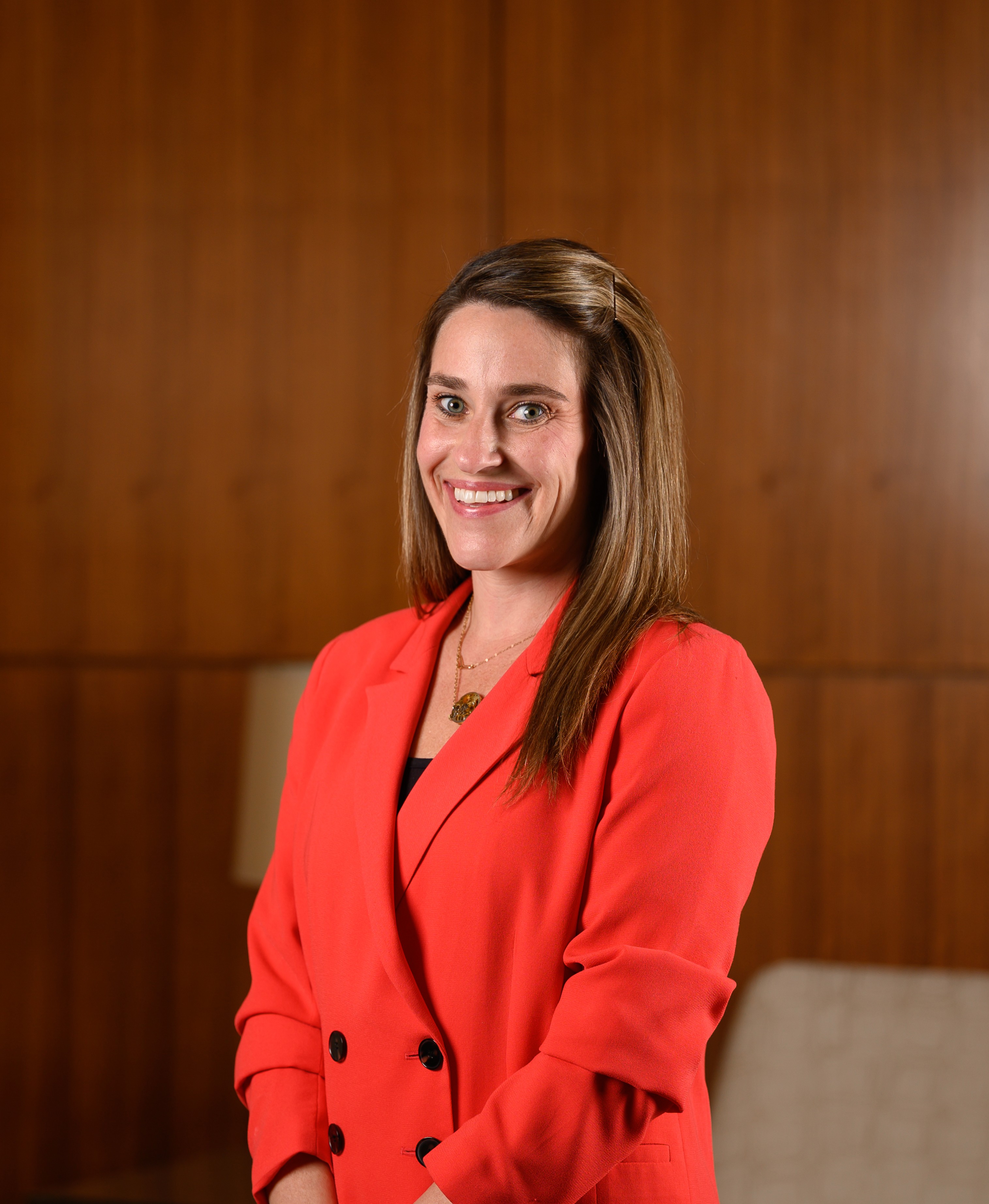 Laura Ponoroff headshot