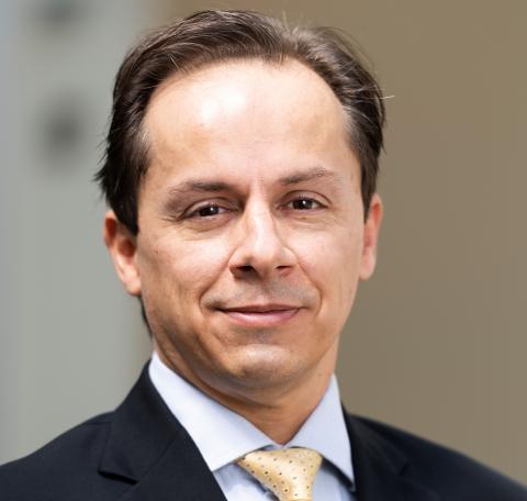 Dr. Gustavo A. Barboza